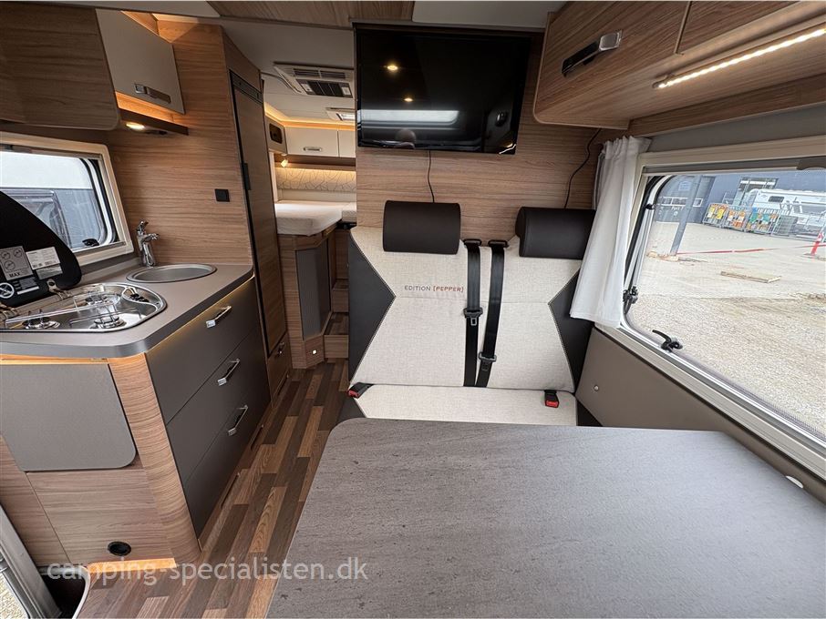 Weinsberg Pepper Edition MEG 640 Suite Mercedes-Benz
